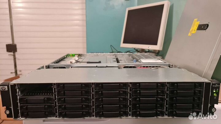 Схд HP StorageWorks D2700 2.5