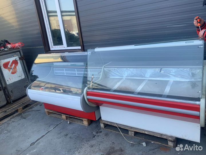 Витрина холодильник