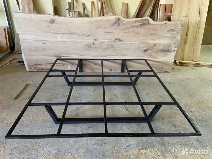 Кровать двухспальная лофт