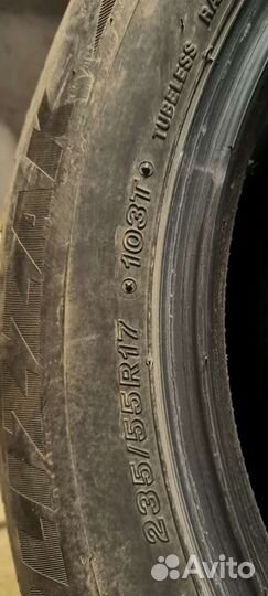 Bridgestone Blizzak Spike-02 SUV 235/55 R17