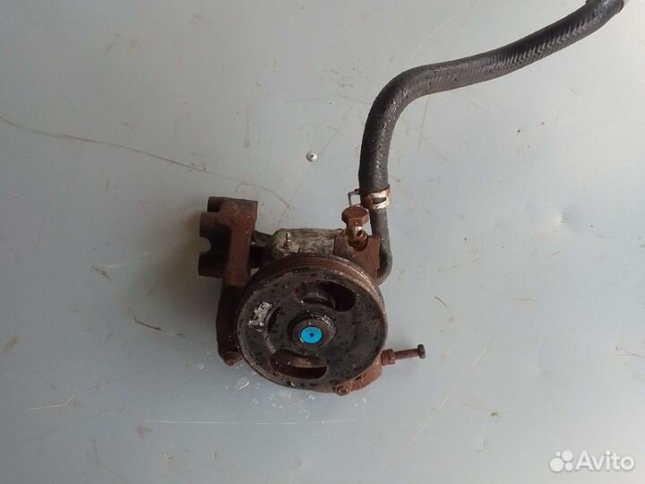 Насос гура Kia Sephia 2000