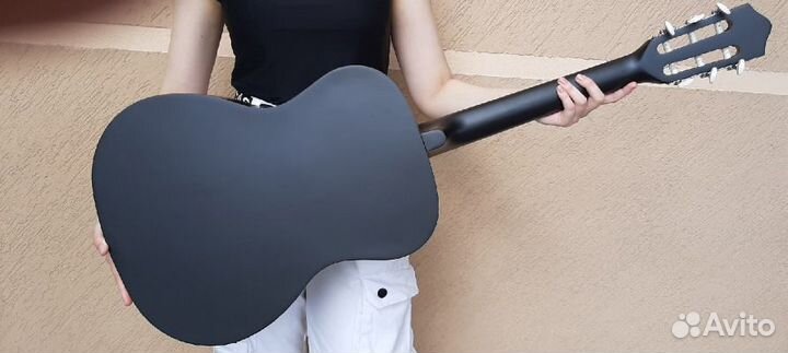 Новая гитара в муз школу