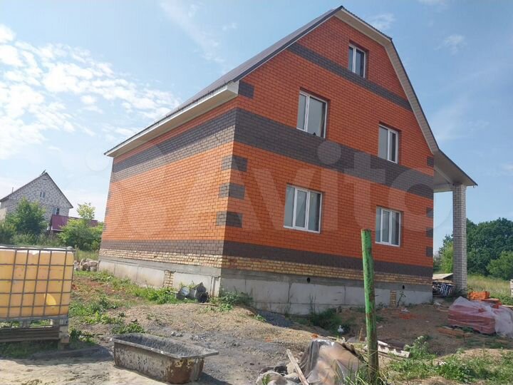 Дом 81 м² на участке 8 сот.