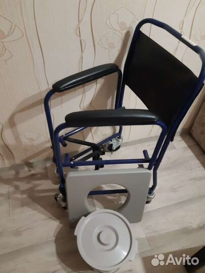 Санитарный стул для инвалидов