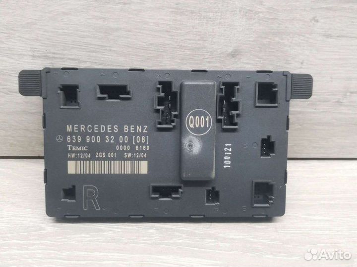 Блок управления дверьми Mercedes Vito W639
