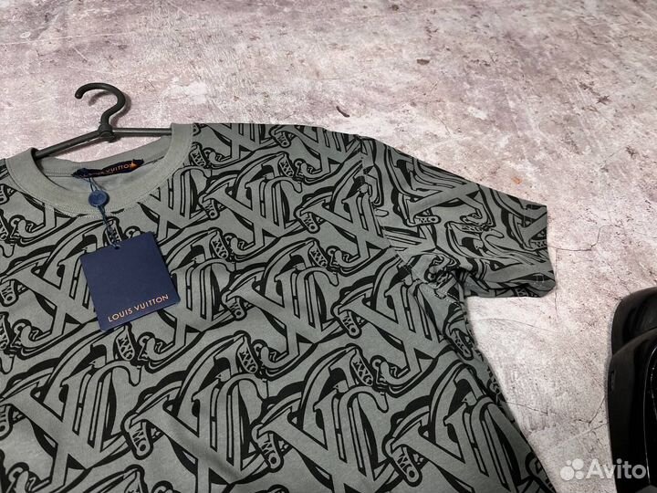 Футболки Louis Vuitton