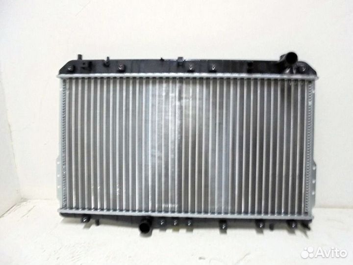 Радиатор охлаждения Шевроле Лачетти 2004 - нв