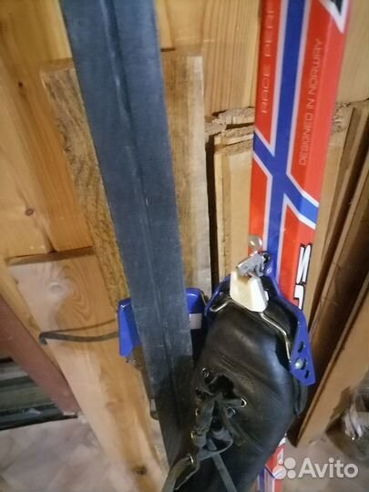 Лыжи беговые, ботинки лыжные