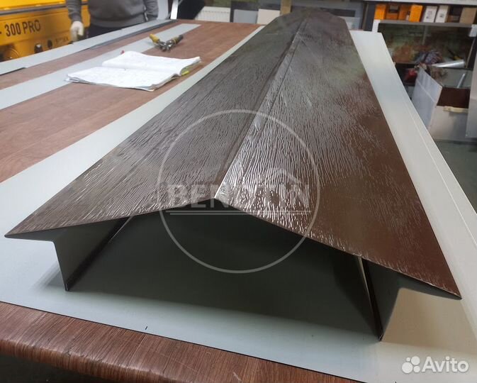 Гибка парапетов, колпаков на забор