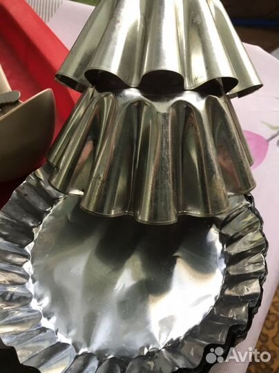 Набор посуды и кухонных принадлежностей