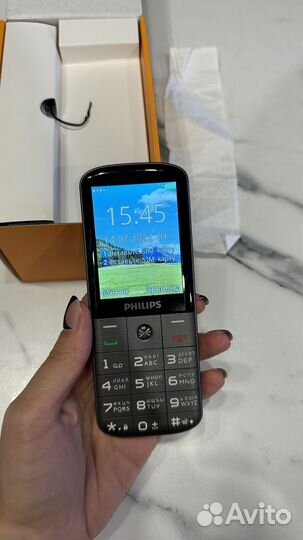 Кнопочный телефон Philips InTouch E227