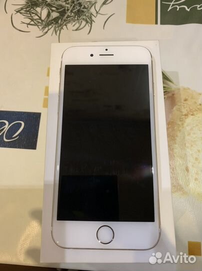 Телефон iPhone 6