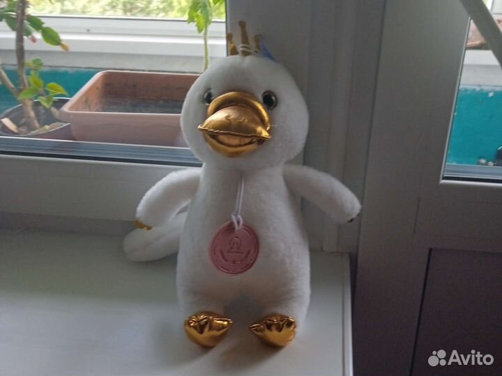 Мягкая игрушка утконос королева