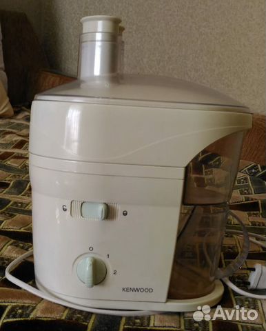 Соковыжималка Kenwood JE550