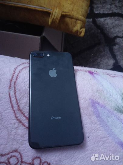 iPhone 8 Plus, 64 ГБ