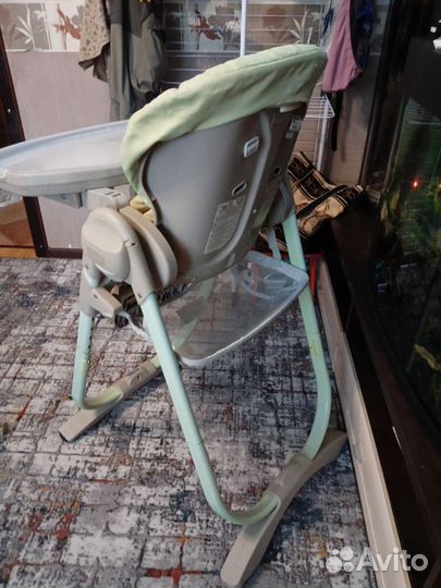 Детское кресло для кормления chicco