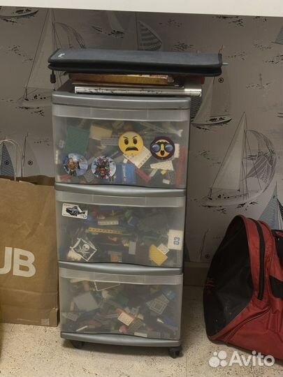 Легл россыпью