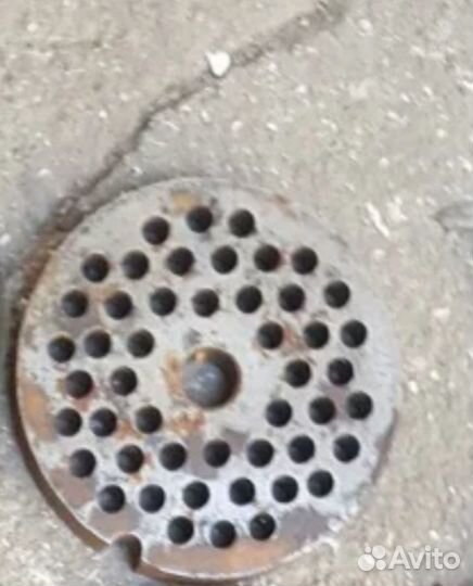 Мясорубка чугунная + ручка и запчасти отдельно