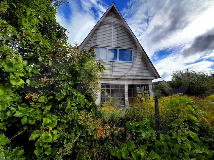 Дом 56 м² на участке 7 сот.