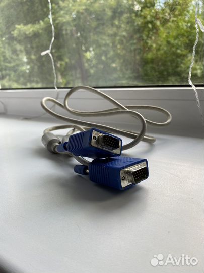Кабель VGA