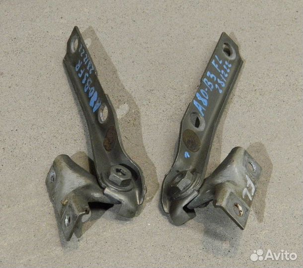 Петля капота Audi 80 B3