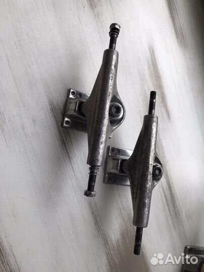 Подвеска для скейтборда и колеса