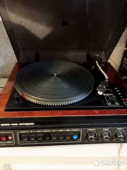 Проигрыватель винила Вега 108 стерео