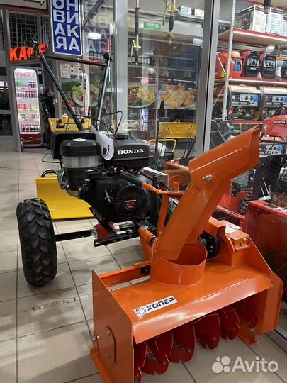 Мотоблок Honda 18HP+Снегоуборочная приставка