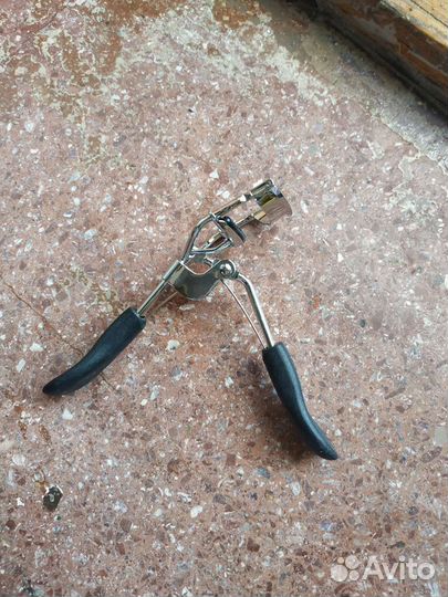 Щипцы для завивки ресниц