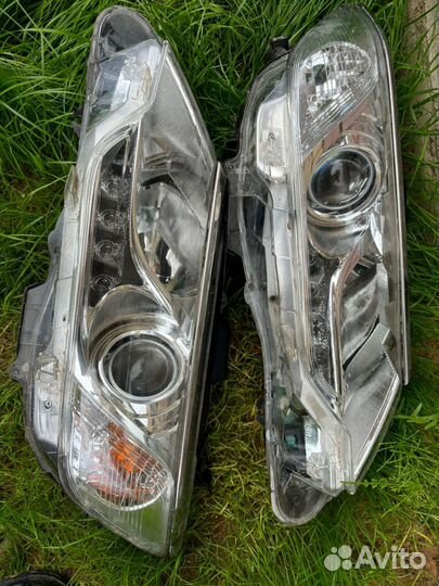 Фары на toyota camry 55