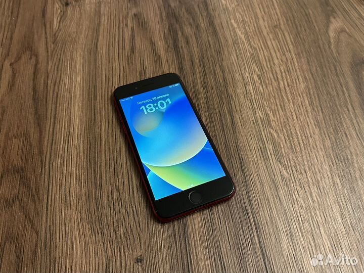 iPhone 8, 128 ГБ