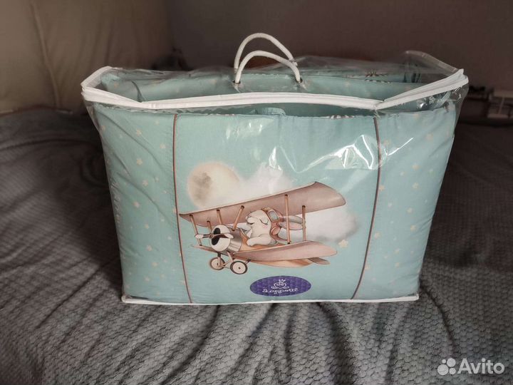 Комплект в кроватку (Бортики, одеяло, подушка)