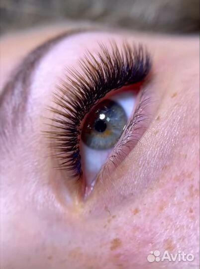 Наращивание ресничек