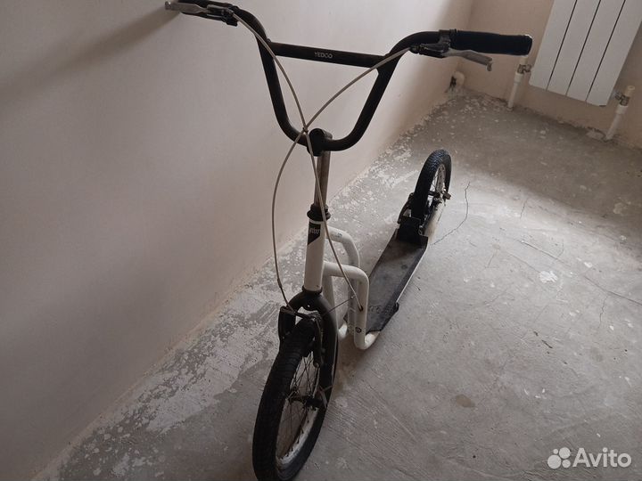 Самокат yedoo city