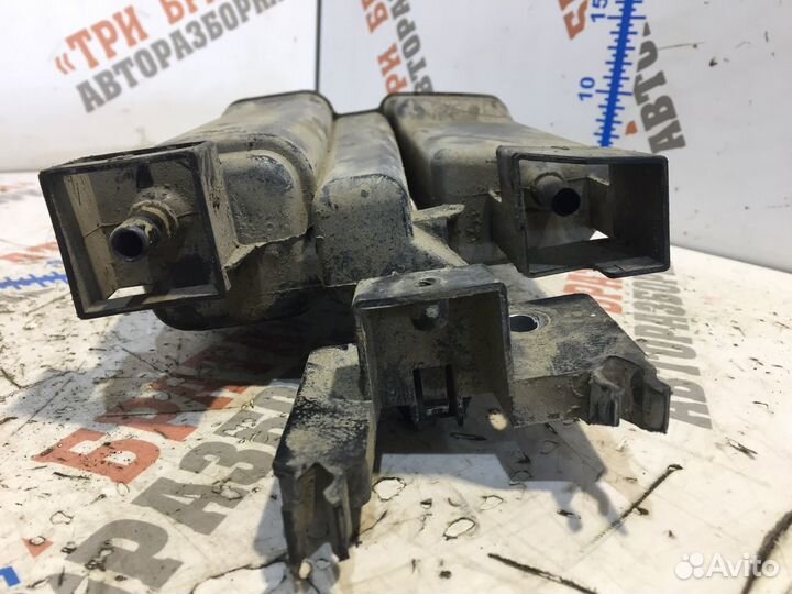 Шкода Октавия Абсорбер бака