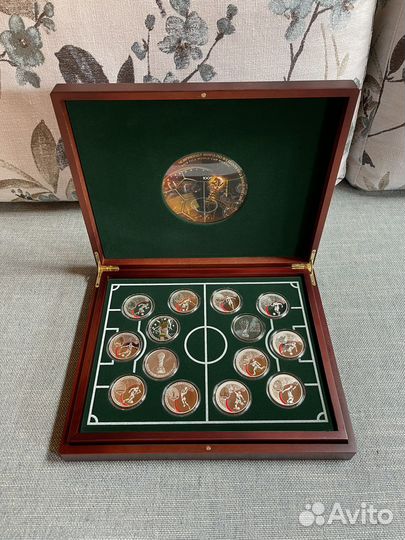 Коллекционный набор серебряных монет чм 2018