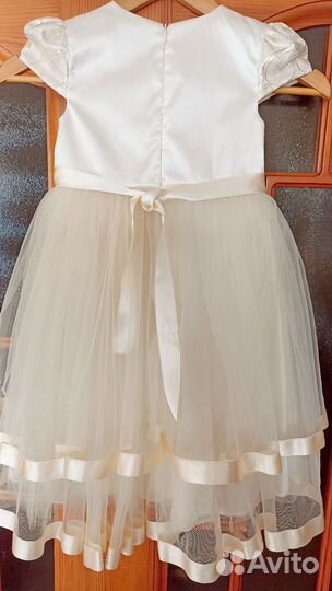 Детское нарядное платье 122
