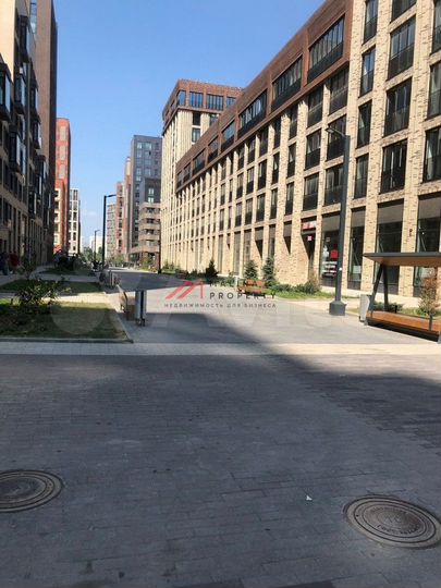 Продам торговое помещение, 478 м²