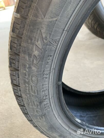 Pirelli Ice Zero FR 205/50 R17