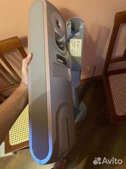 Колонки B&W (Bowers&Wilkins) на стойках