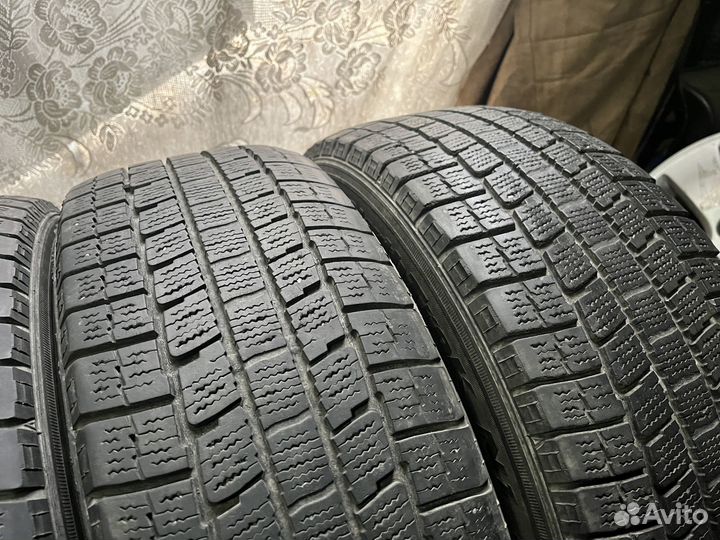 Northtrek N1 215/60 R16 95