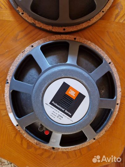 Динамики Jbl 2205A