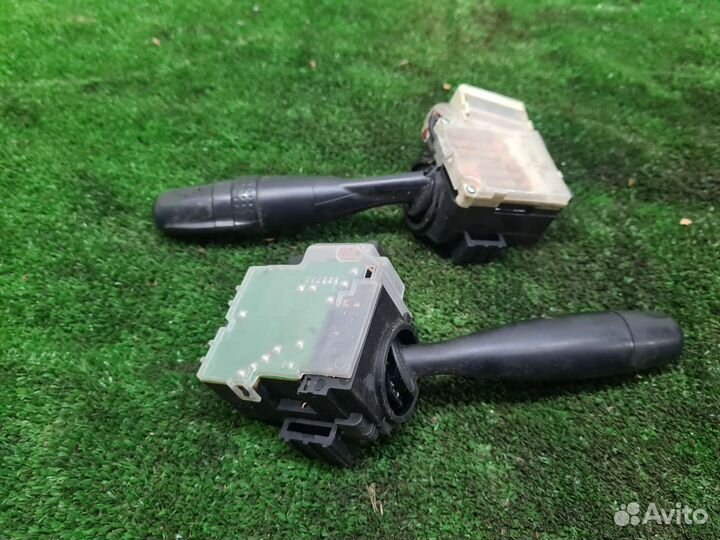 Переключатель поворотов подрулевой Chery Tiggo T11