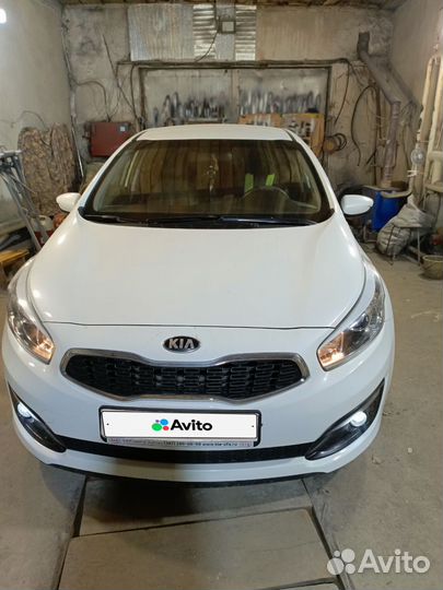 Kia Ceed 1.6 AT, 2017, 71 000 км