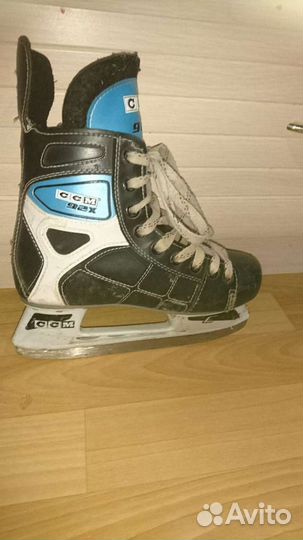 Коньки хоккейные