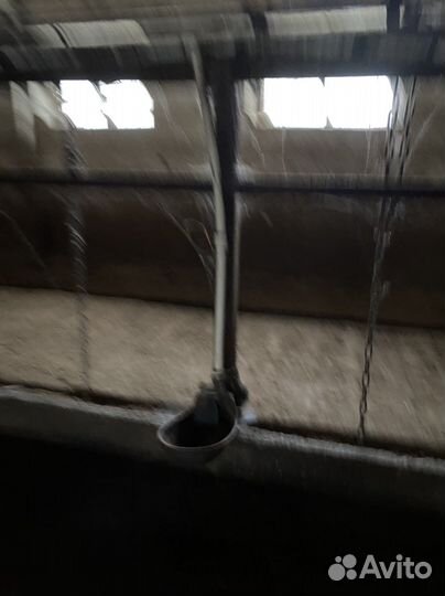 Система водопоения поилки чугунные