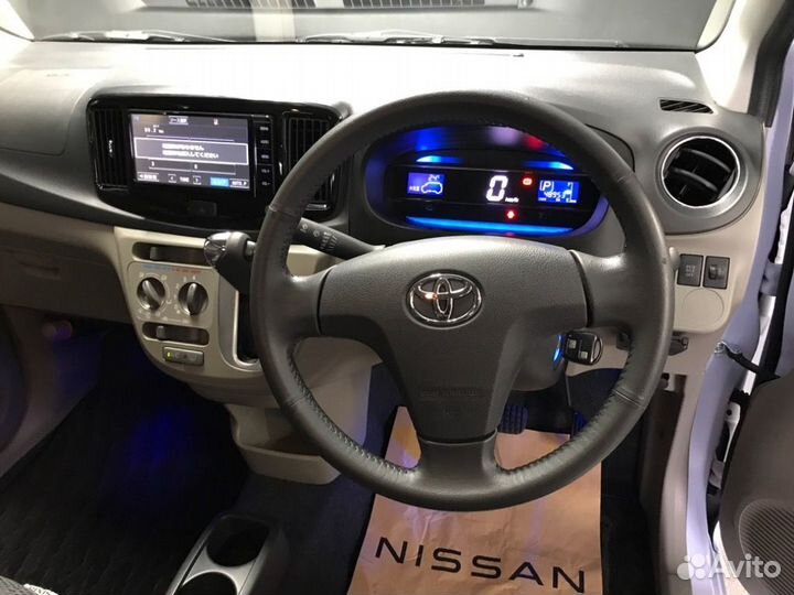 Toyota Pixis Epoch 0.7 CVT, 2015, 48 000 км