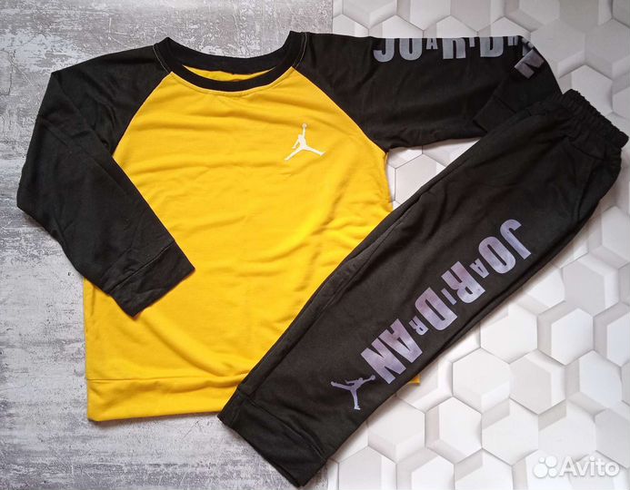 Костюм новый