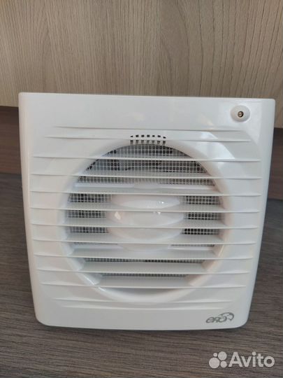 Вентилятор вытяжной 100