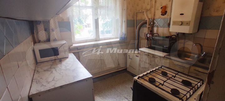 3-к. квартира, 50 м², 1/3 эт.